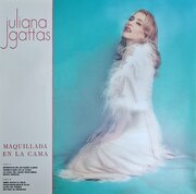 MAQUILLADA EN LA CAMA